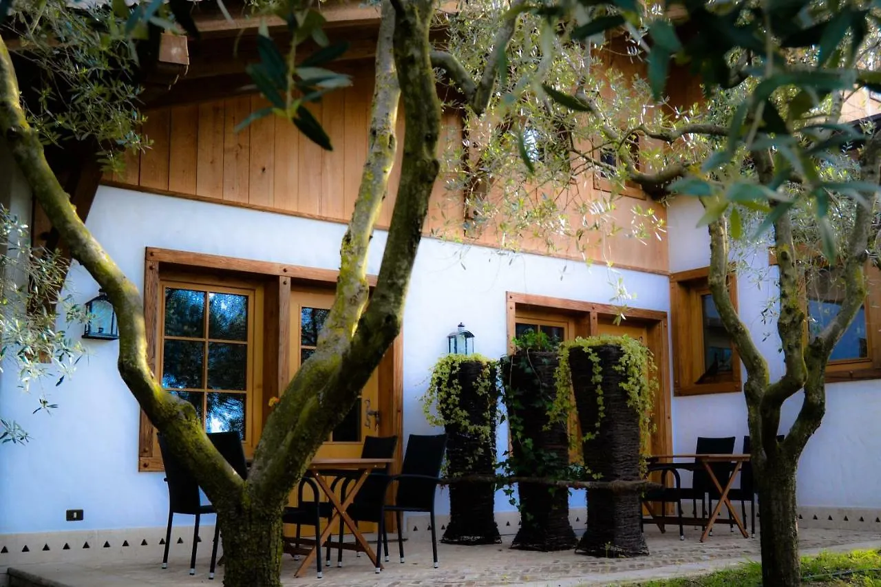 农家乐 Pietra Cavalla - Ranch & Resort 波尔佩纳泽德尔加尔达